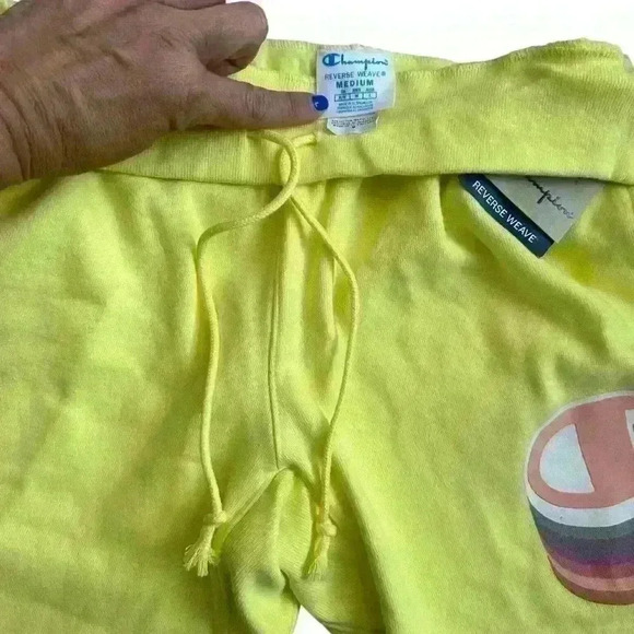 Champion Reverse Weave Cut-Off Sweat Shorts YELLOW 10" Puff C MENS Medium NWT - Picture 6 of 10